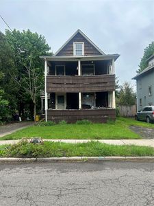 11 Carhart Ave