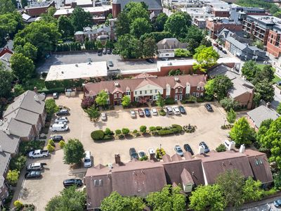 541 W Short St APT 15