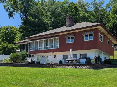28 Maple Avenue