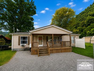 115 Whitewater Dr
