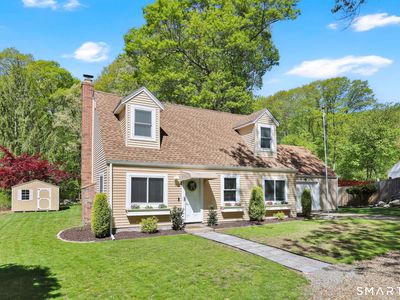 9 Myrna Drive