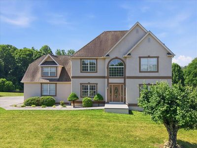 1035 E Brentwood Dr