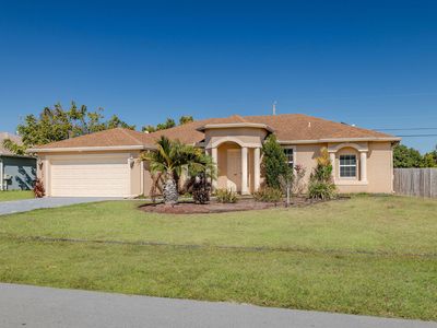 1585 SW Merchant Lane