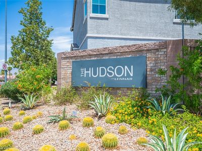 5565 Autumn Cliffs Way