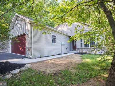 12RR Mountain St