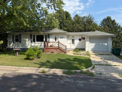 340 Paul St