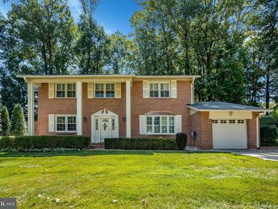 10305 Collingham Dr