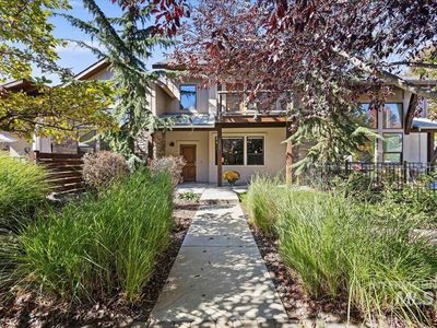 1385 E Lone Creek Dr