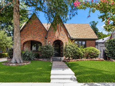 5222 Bradford Dr