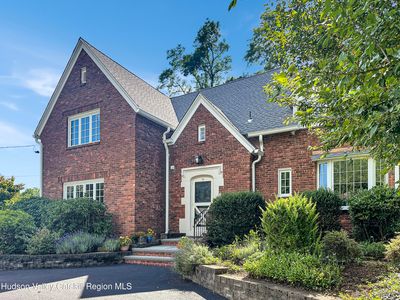75 Valentine Avenue