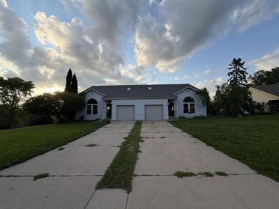 Property at 885 S Imperial DRIVE #889, Hartland, WI
