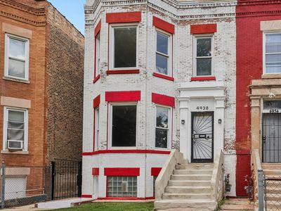 4938 W Fulton St