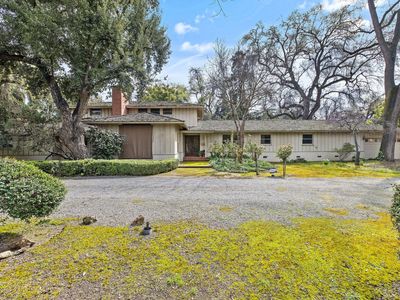 2503 W Green Acres Drive