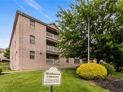1 Coraopolis Rd APT 300