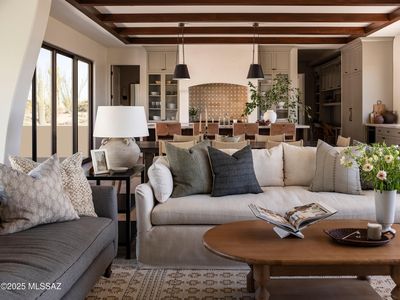 5238 E Mission Hill Dr