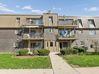 572 Fairway View Dr APT 1B