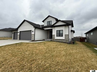 9600 Green Valley Ln