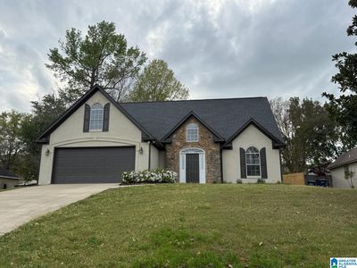 240 Leaf Ln