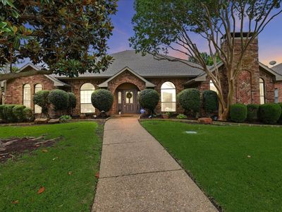 1516 Glastonbury Dr