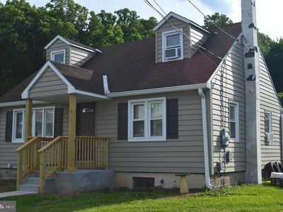 46 Mountain Spring Rd