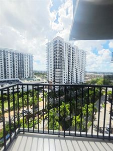 5252 NW 85th Ave APT 809