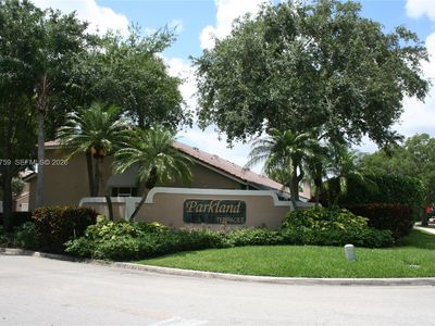 6200 NW 74th Ct