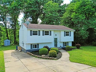 3678 Oakview Dr