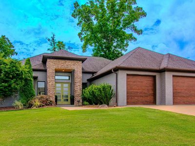15 Cypress Lake Ct