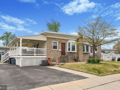82 Hoffman Rd