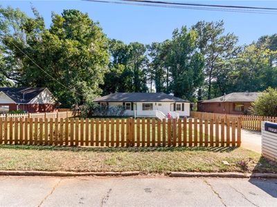 3773 Larkspur Ter