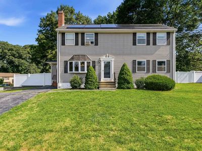 22 Colonial Dr