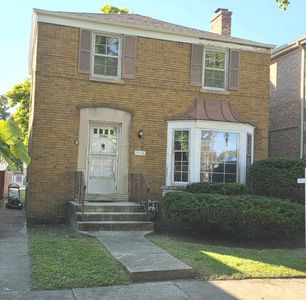 3504 Elmwood Ave