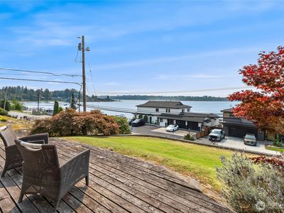 1201 E Lakeshore Drive