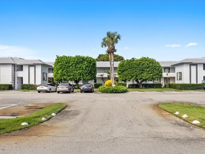 801 SE Central Parkway #14