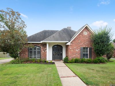 19036 Vignes Lake Ave