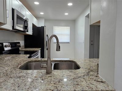 9000 NW 28th Dr APT 1102