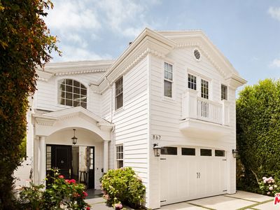 867 Wellesley Ave