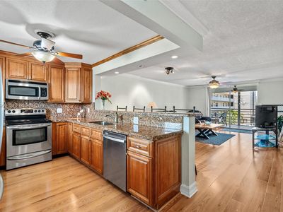 325 SE 11th Ter APT 308
