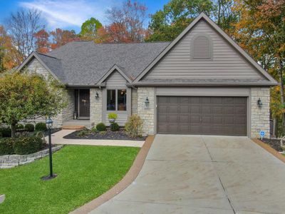 1600 Woodridge Dr