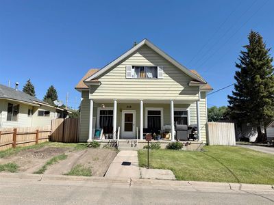 313 Agate St