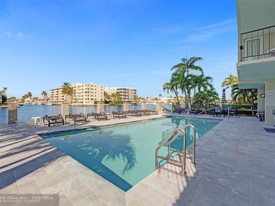 3233 NE 32nd Ave UNIT 202