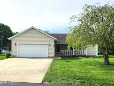 825 Oak Ridge Dr