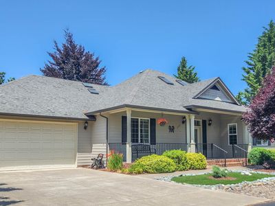 1260 NE Granite Ridge St