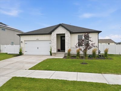 1573 E Lynx Ln