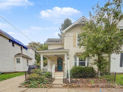 190 N 10th St