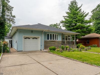 328 W Inman Ave