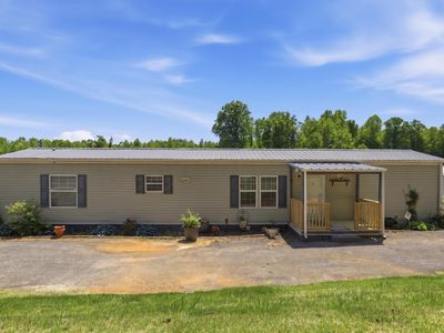 111 Lake Circle Rd
