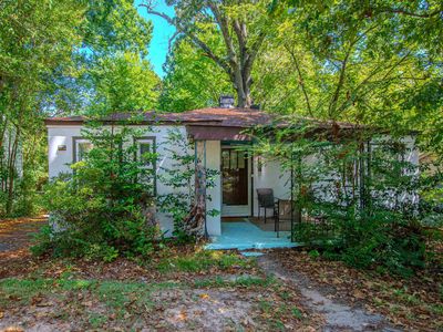 217 E East Ave