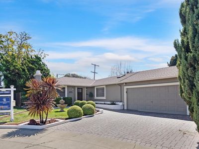 740 Santa Christina Ct