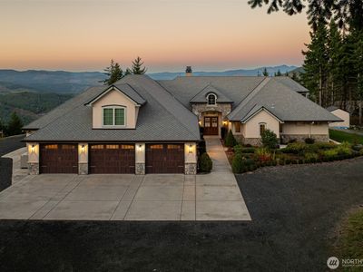 421 Woodland Heights Road